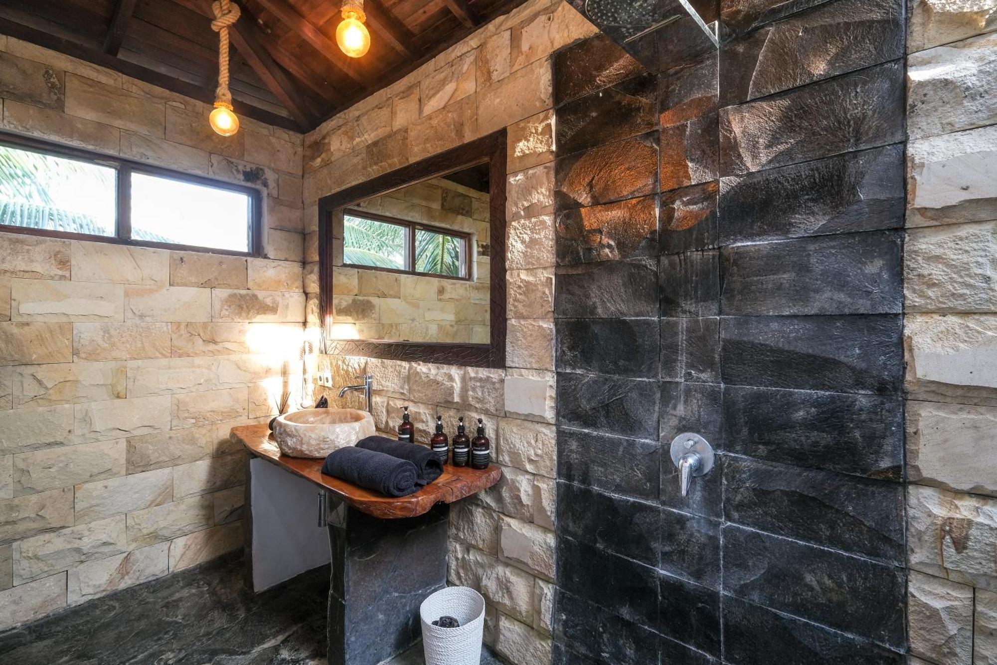 Ocean Bay Boutique Bungalows Uluwatu Екстер'єр фото